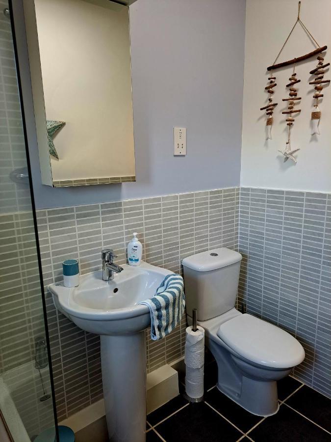 Coastal Apartment With Beach On Your Doorstep! Llanelli Exterior photo