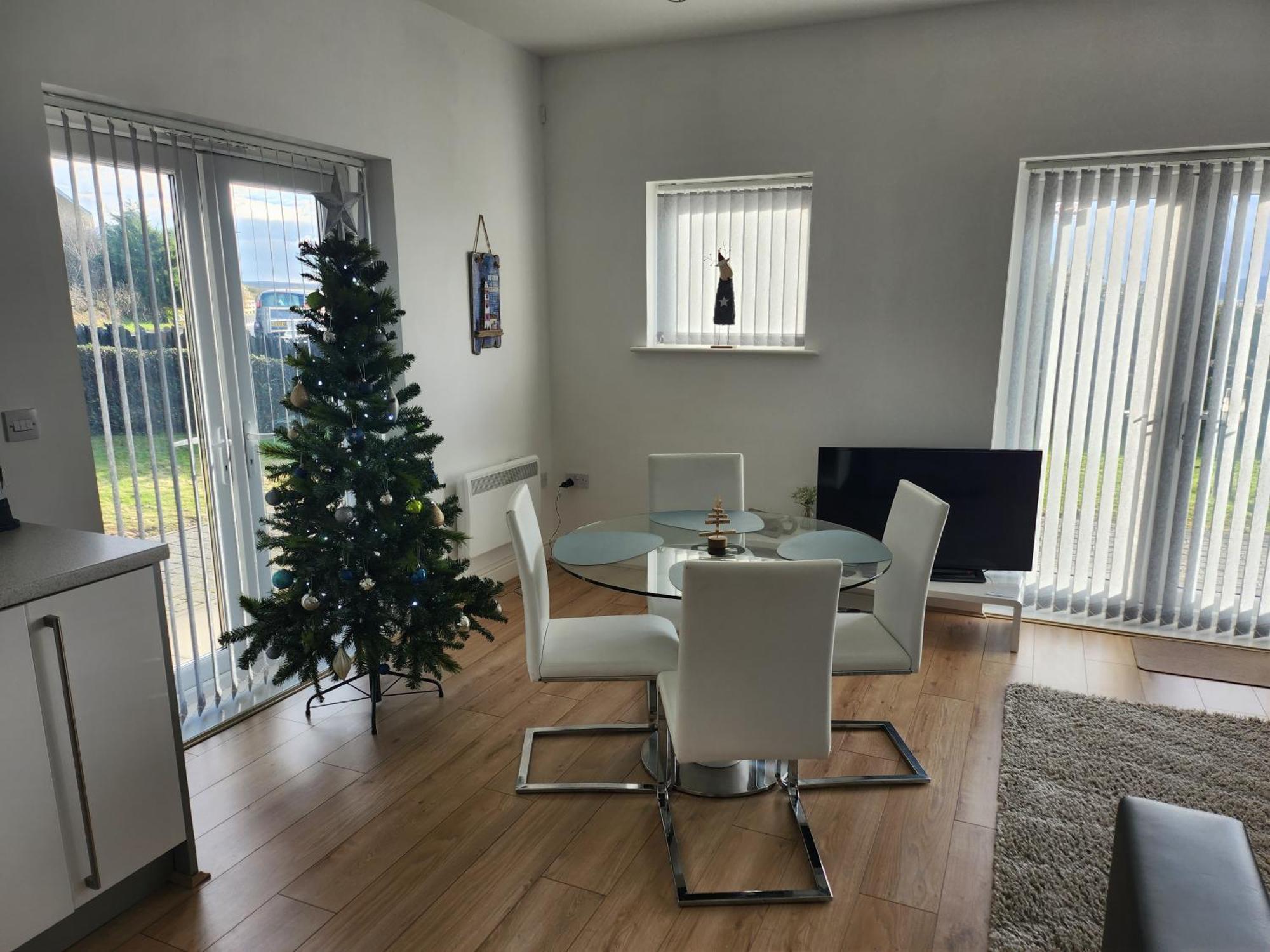 Coastal Apartment With Beach On Your Doorstep! Llanelli Exterior photo